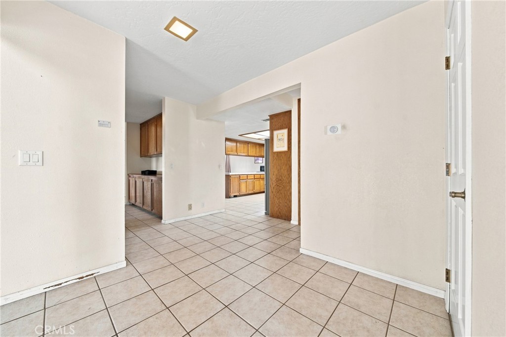 8609 Maple Property Photo 7