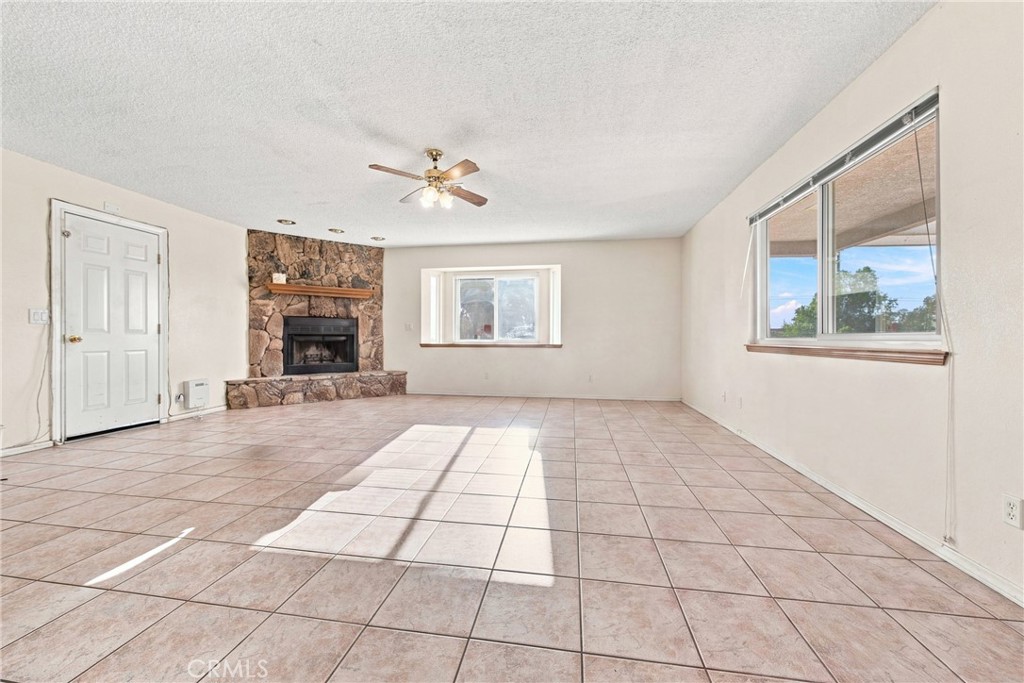8609 Maple Property Photo 16