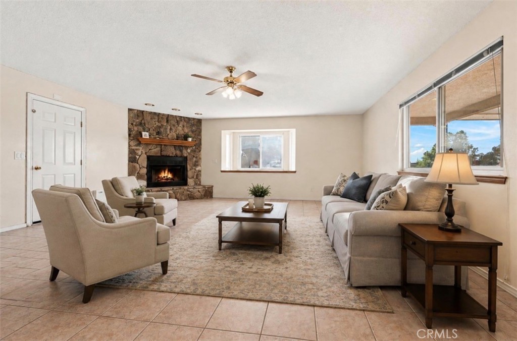 8609 Maple Property Photo 18