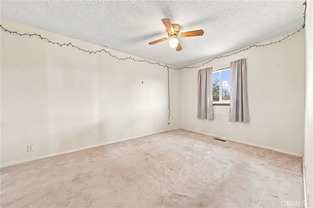 8609 Maple Property Photo 22