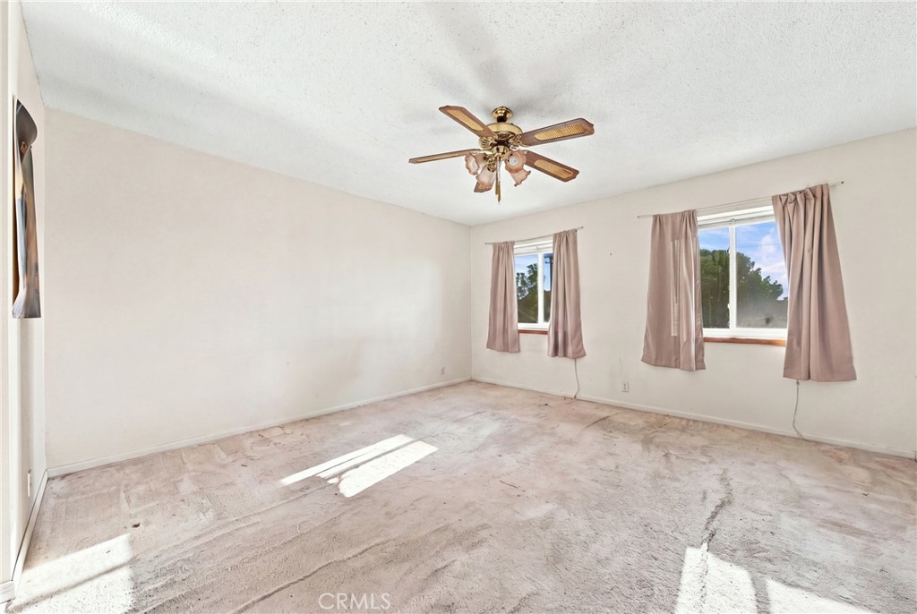 8609 Maple Property Photo 23