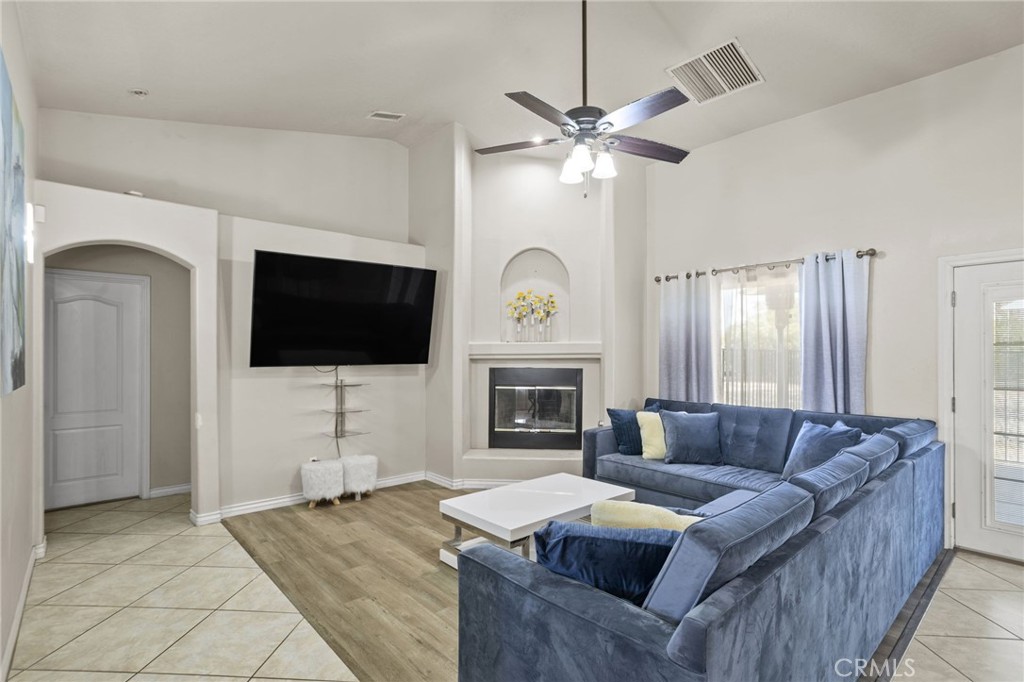 16805 Ponca Property Photo 4