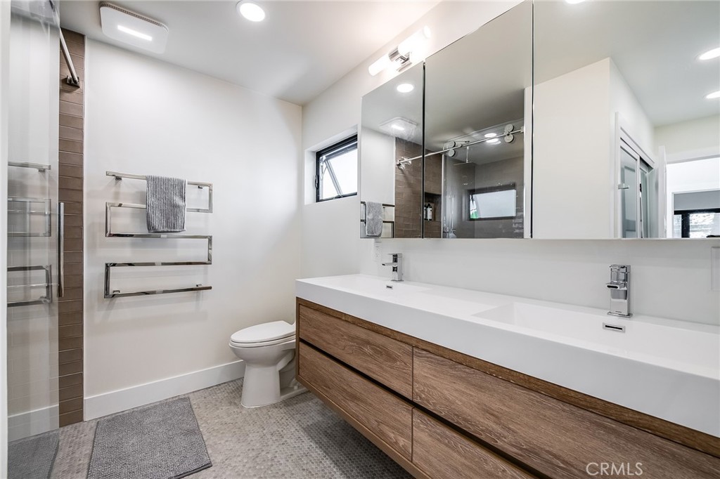 1800 Silverwood Terrace Property Photo 37