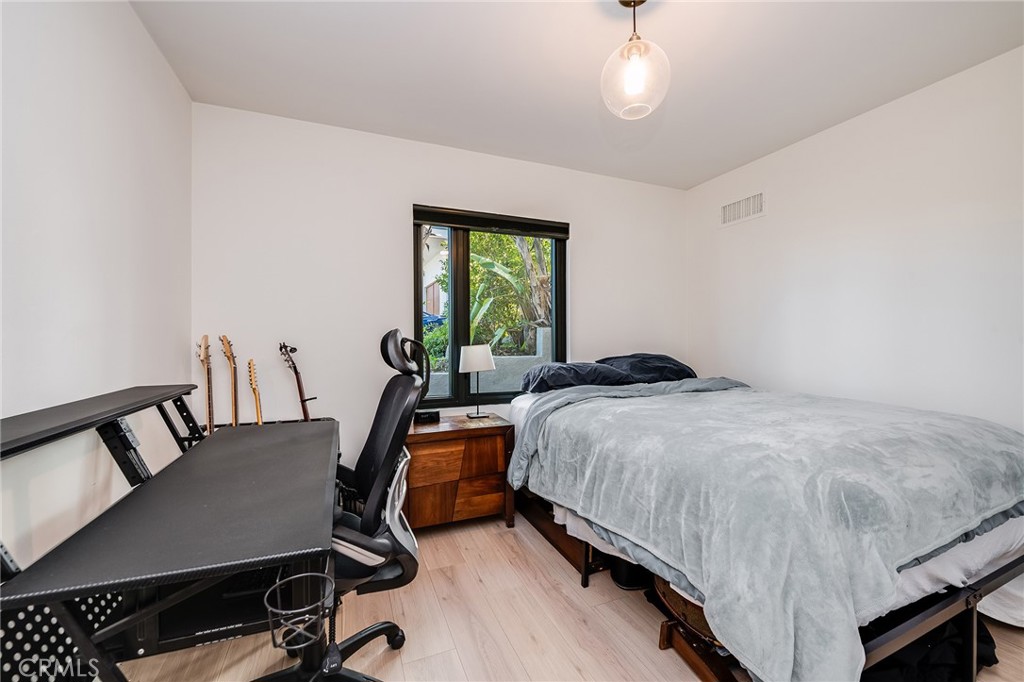 1800 Silverwood Terrace Property Photo 39