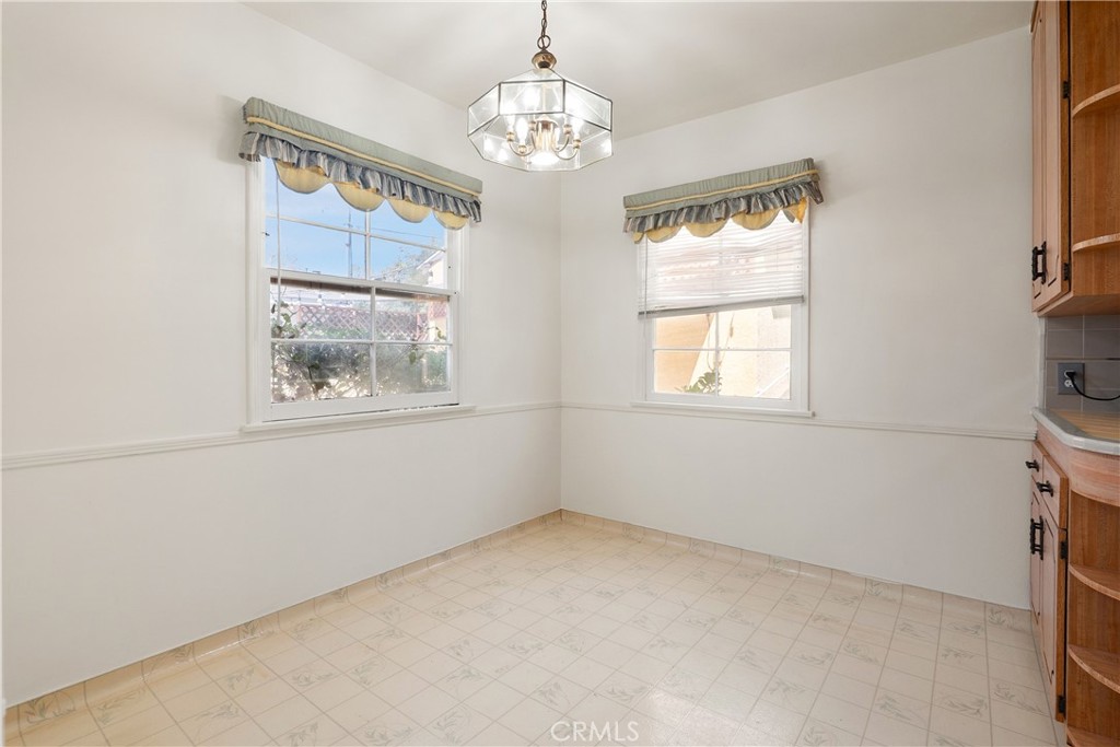 1815 W Riverside Drive Property Photo 10