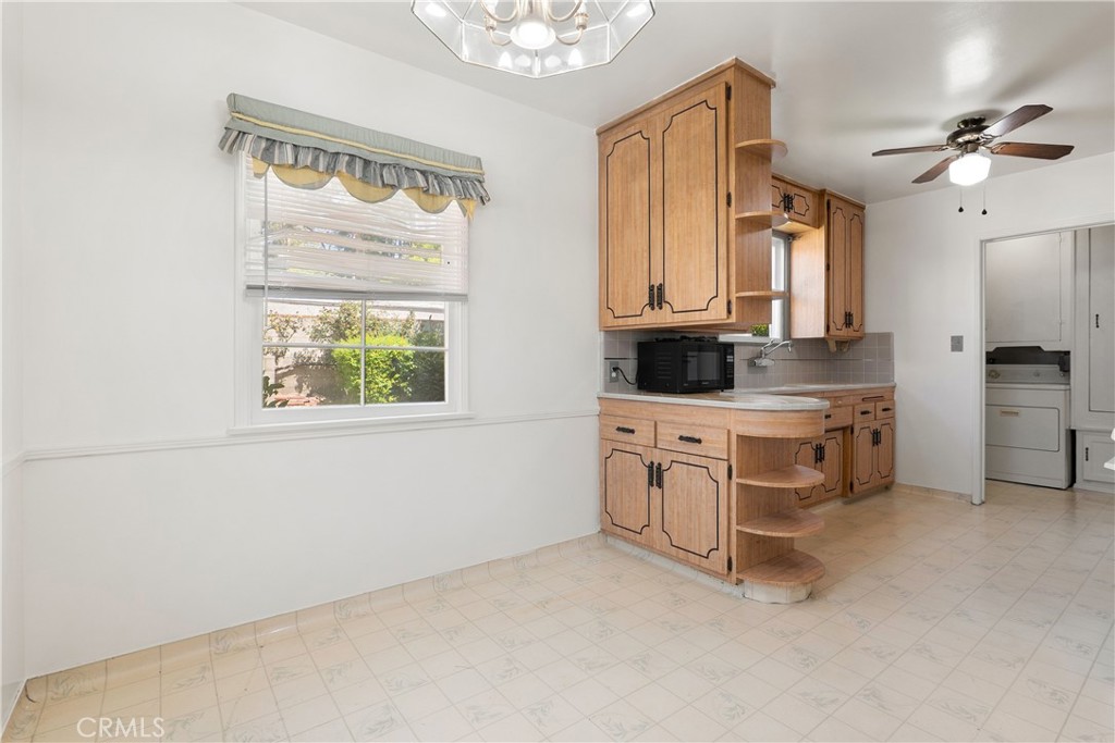 1815 W Riverside Drive Property Photo 11