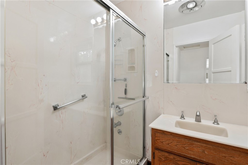 1815 W Riverside Drive Property Photo 16