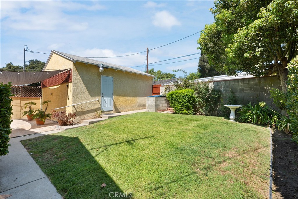 1815 W Riverside Drive Property Photo 20