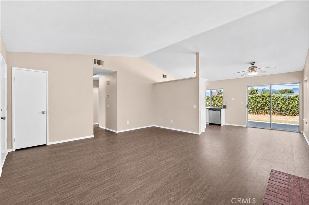 105 S Lamarr Property Photo 5