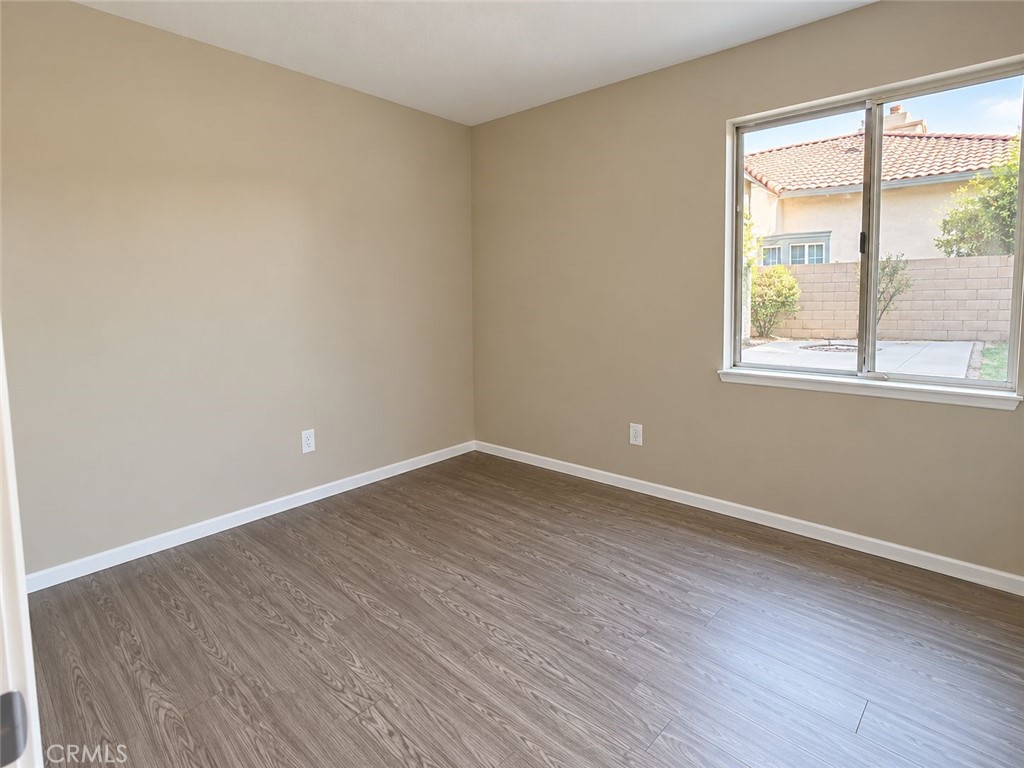 105 S Lamarr Property Photo 6