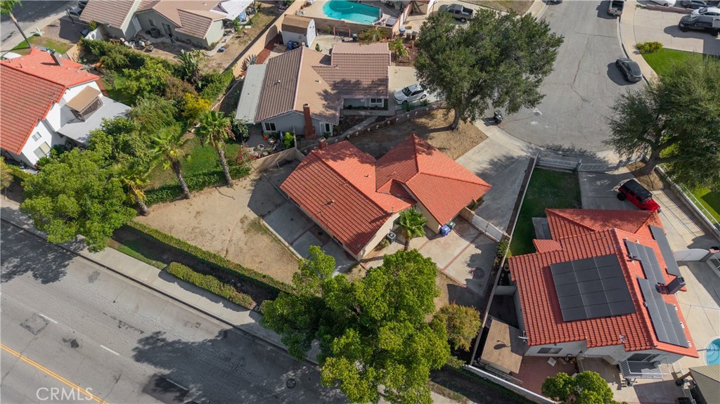 105 S Lamarr Property Photo 27
