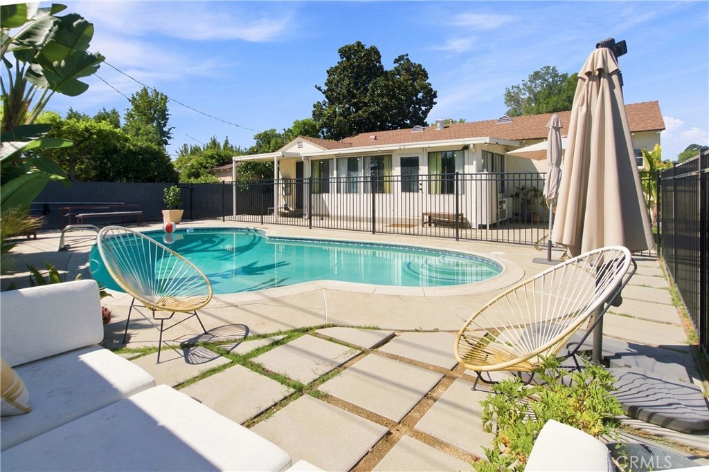 10108 Columbus Property Photo 1