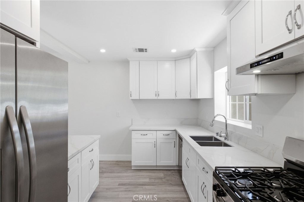 10227 Mcvine Property Photo 14