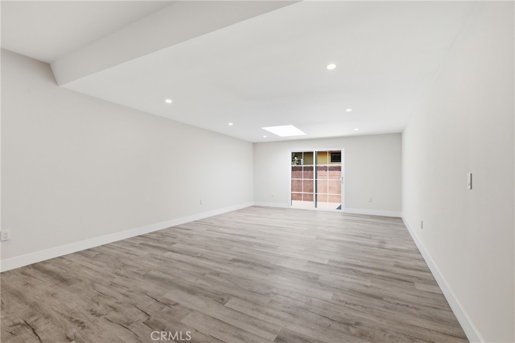 10227 Mcvine Property Photo 15
