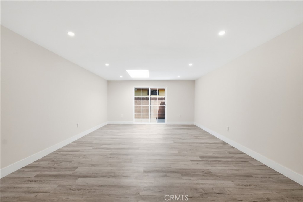 10227 Mcvine Property Photo 17