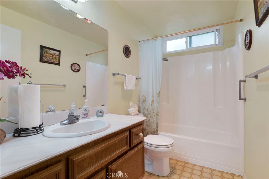 831 Redlen Avenue Property Photo 18