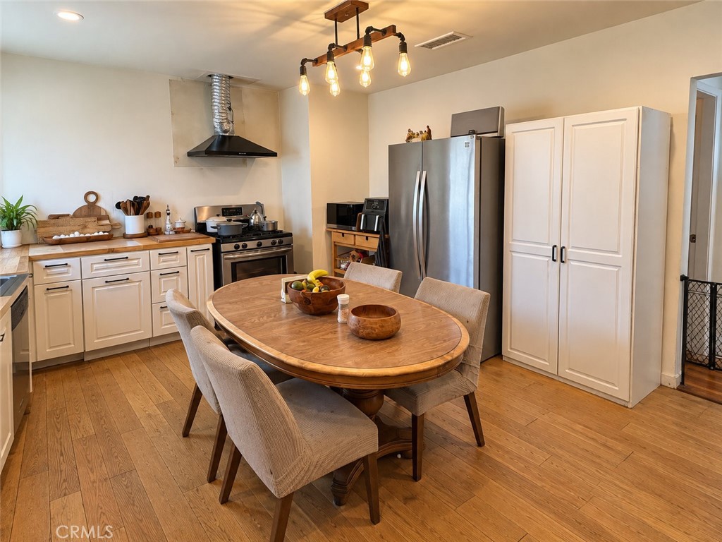 1335 Helen Property Photo 6
