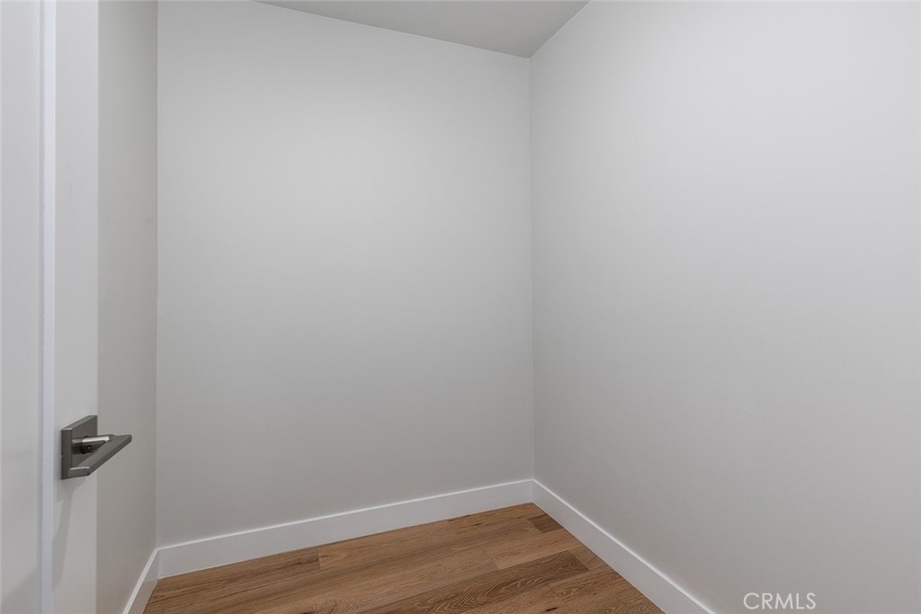 2822 Rowena Avenue B Property Photo 16