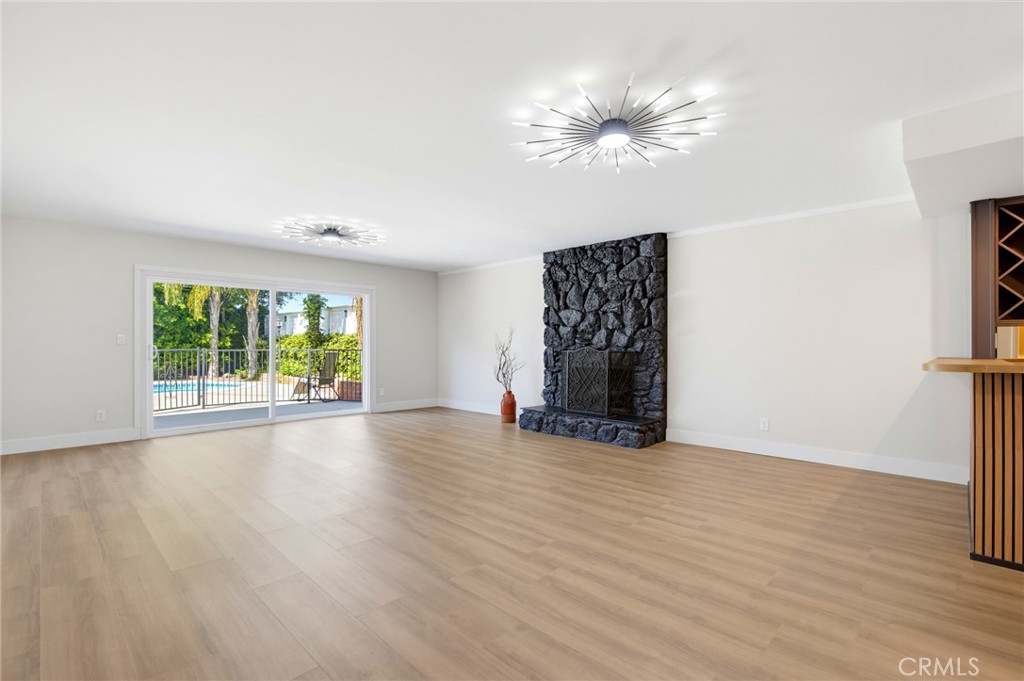 6627 Columbus Avenue Property Photo 23