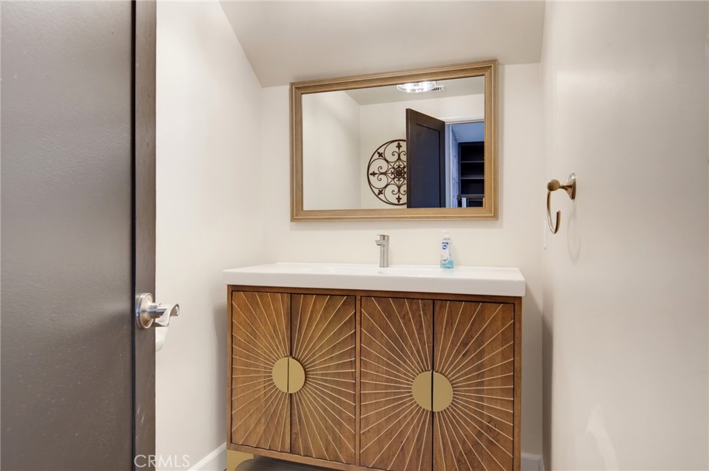 6627 Columbus Avenue Property Photo 27