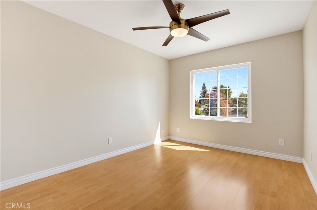6627 Columbus Avenue Property Photo 35