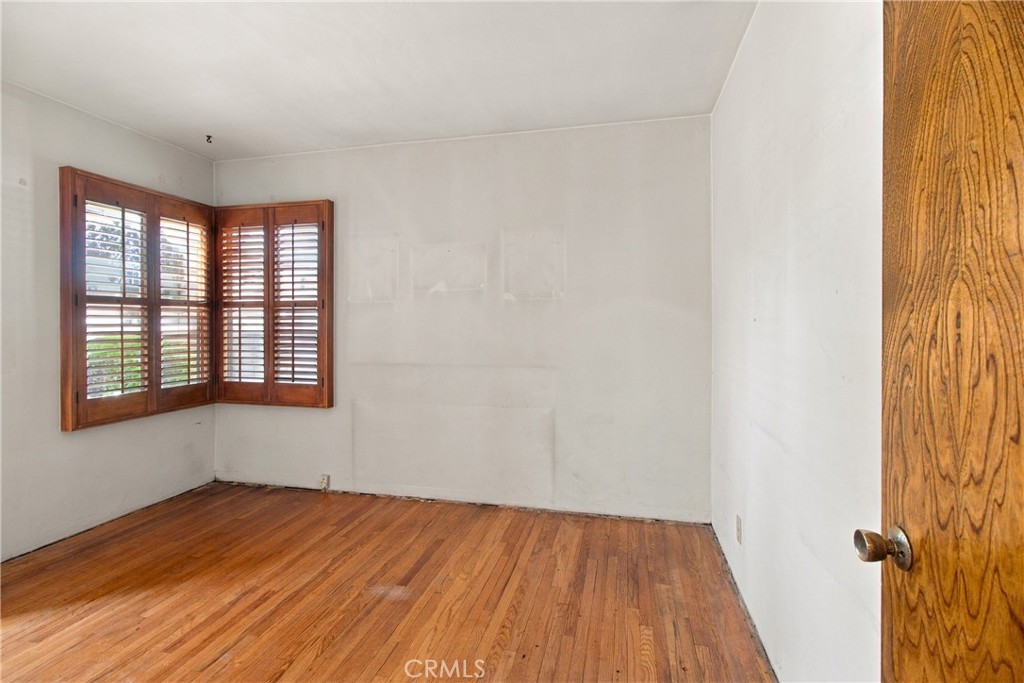2043 N Maple Property Photo 21