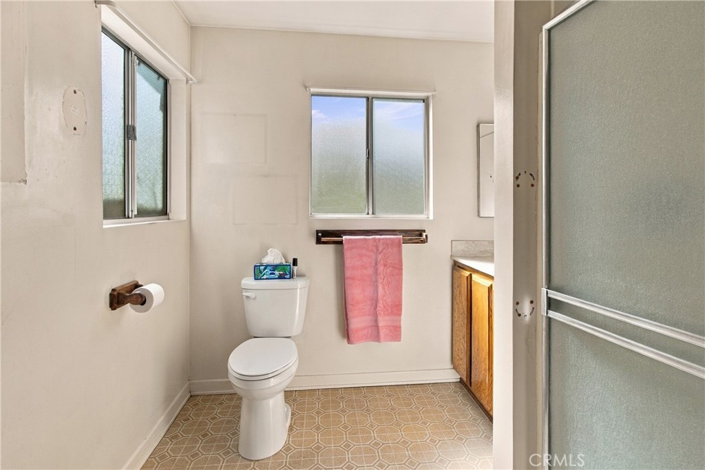 2043 N Maple Property Photo 25
