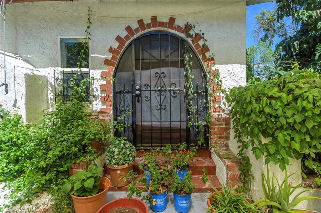 6621 Ben Property Photo 4