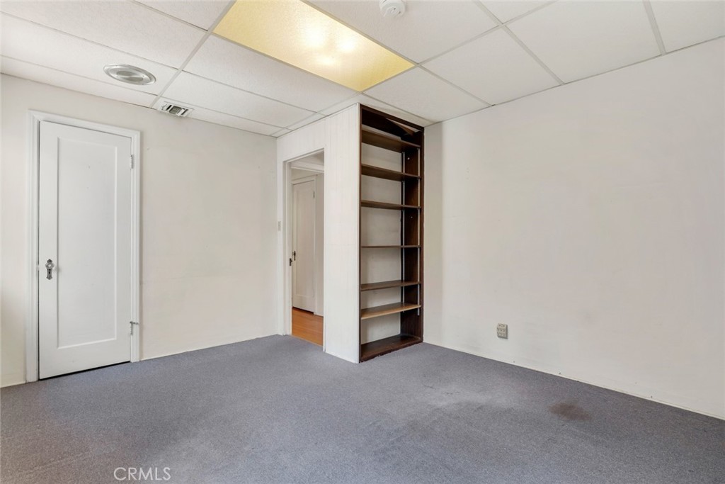 141 S Beachwood Drive Property Photo 16