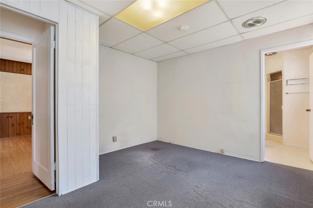 141 S Beachwood Drive Property Photo 17