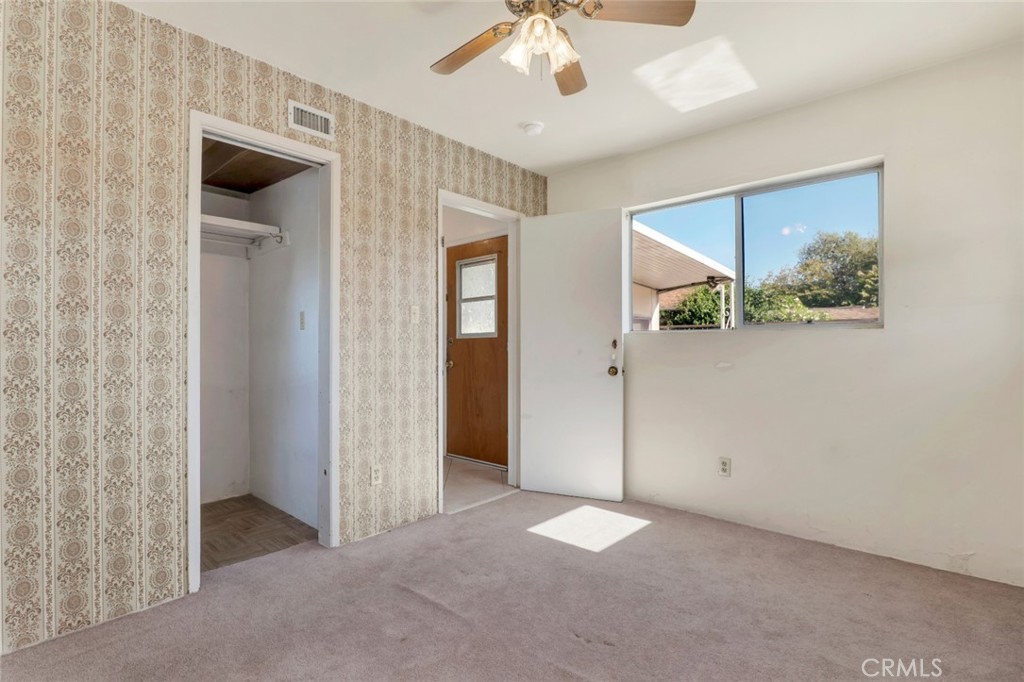 141 S Beachwood Drive Property Photo 21