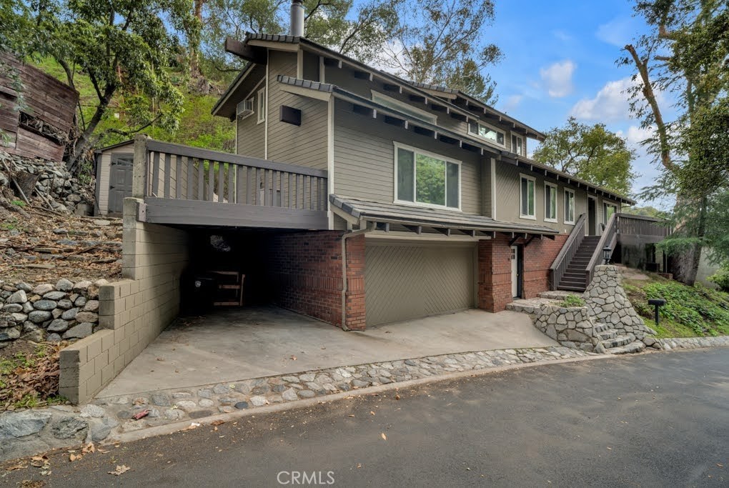 850 Country Club Drive Property Photo 1