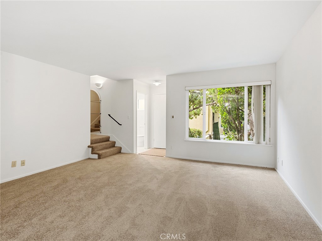 11138 Aqua Vista Street 18 Property Photo 10