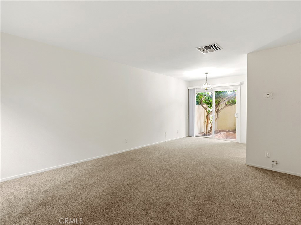 11138 Aqua Vista Street 18 Property Photo 11