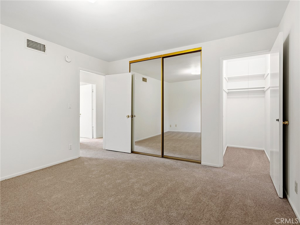 11138 Aqua Vista Street 18 Property Photo 14