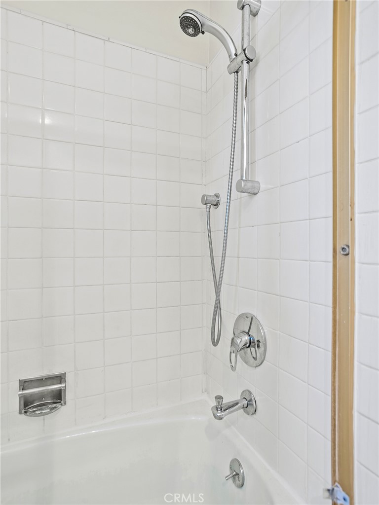 11138 Aqua Vista Street 18 Property Photo 18