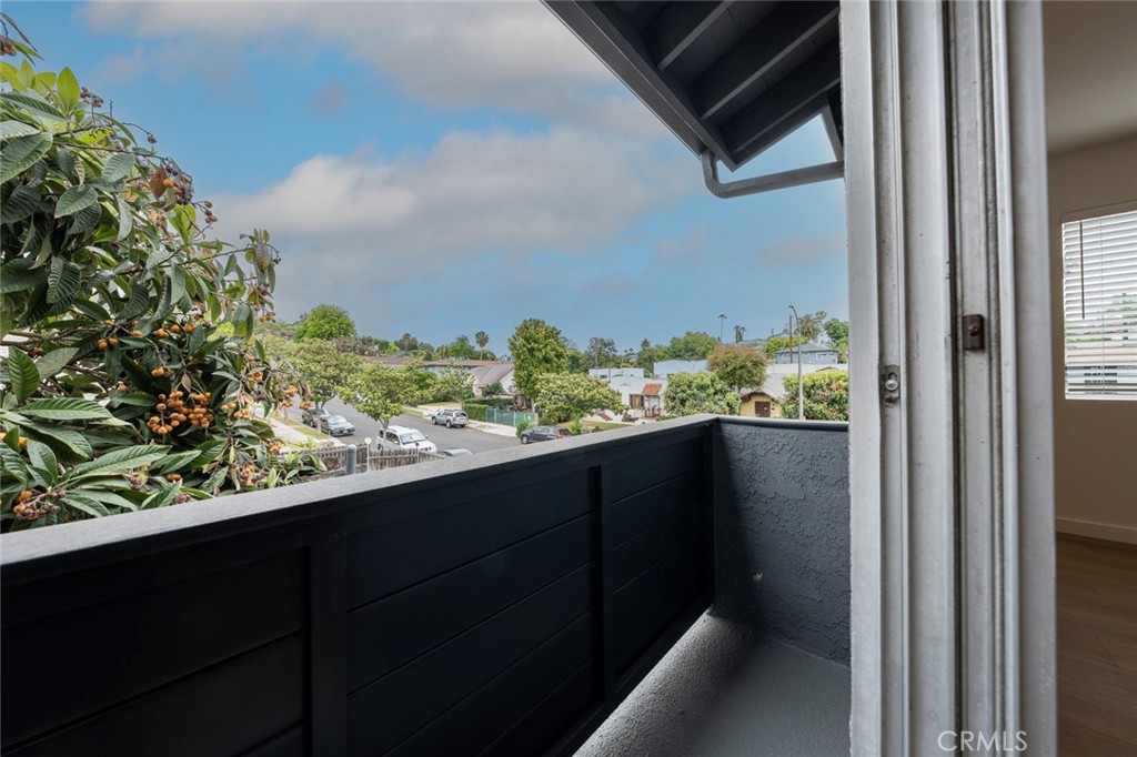613 N Occidental 611-6 Property Photo 5