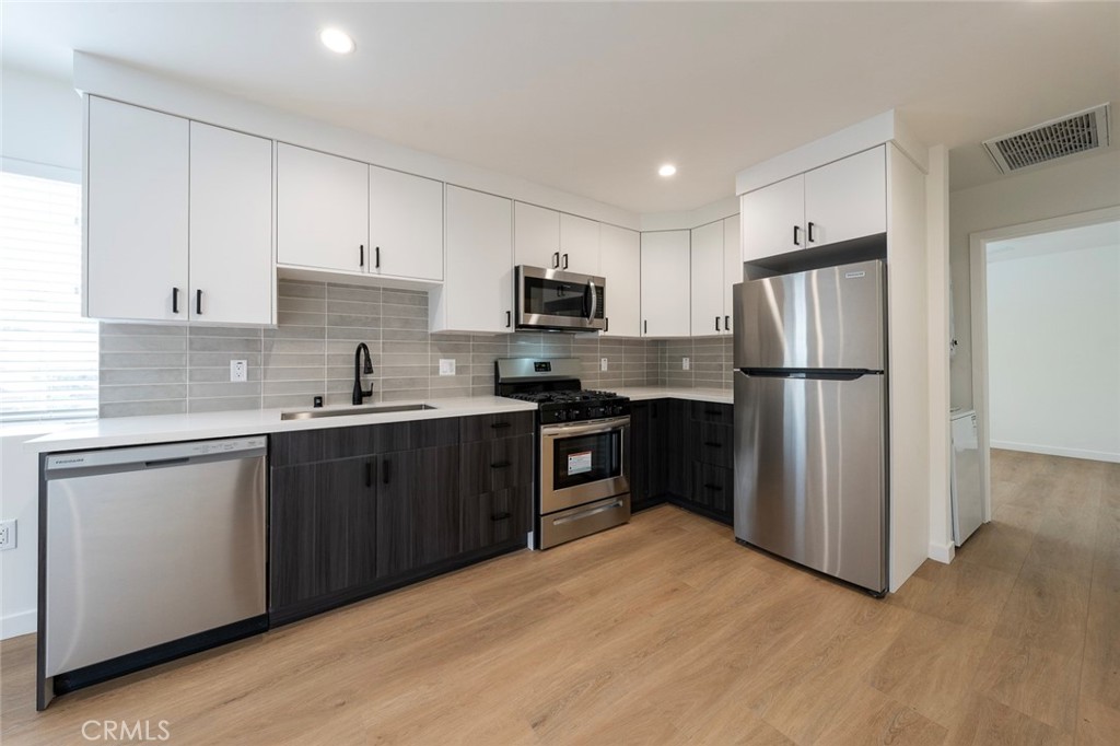 613 N Occidental 611-6 Property Photo 8