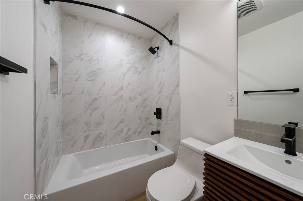 613 N Occidental 611-6 Property Photo 12