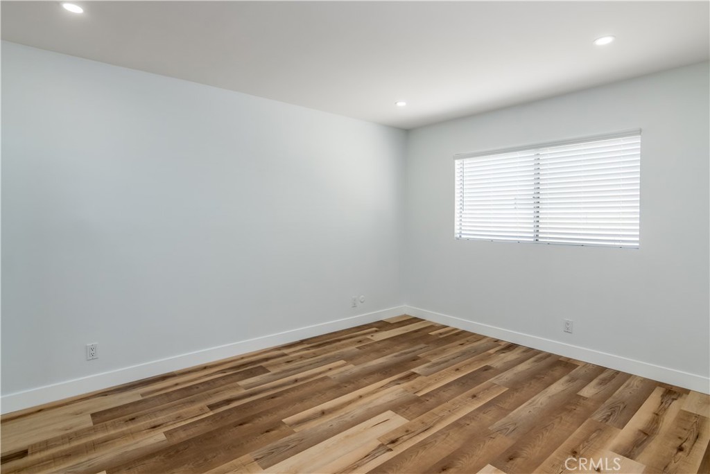 1339 N Columbus 106 Property Photo 16