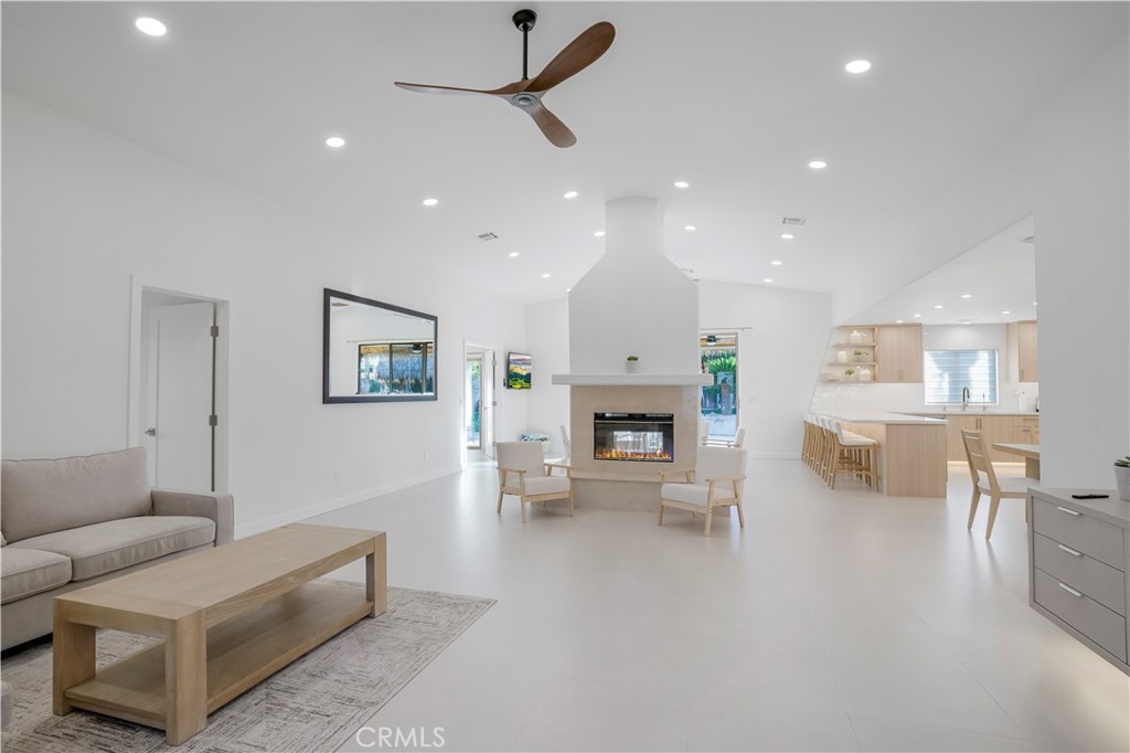 68135 Tachevah Drive Property Photo 8