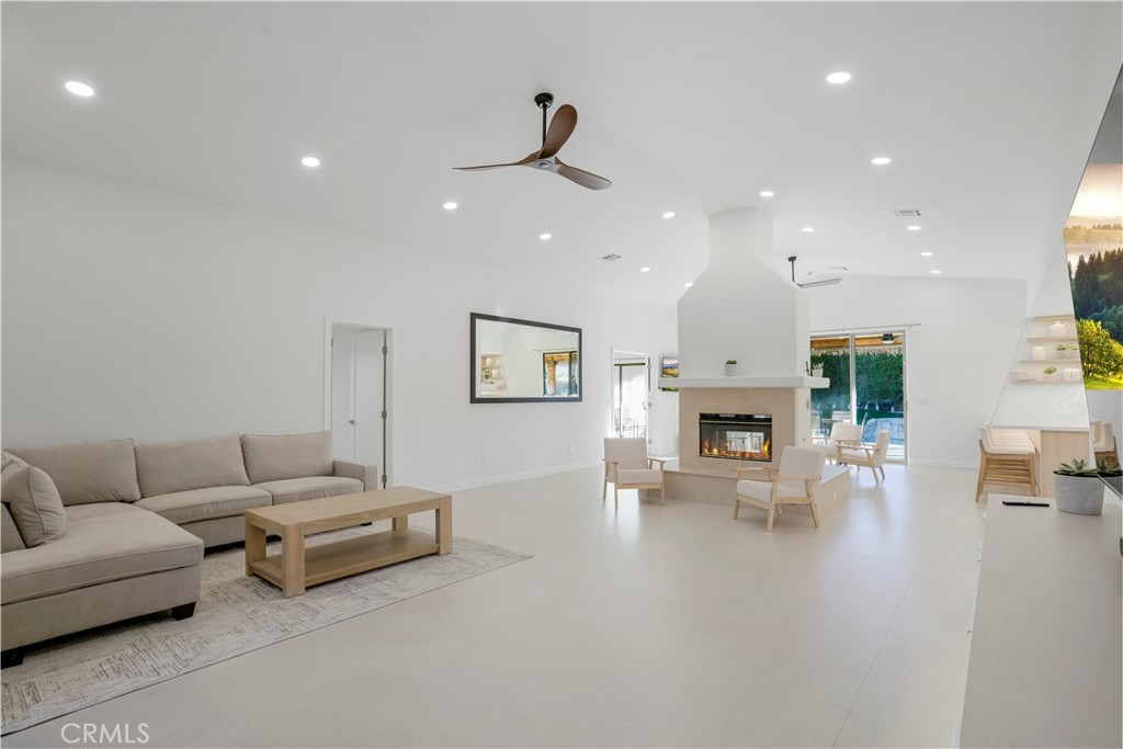 68135 Tachevah Drive Property Photo 13