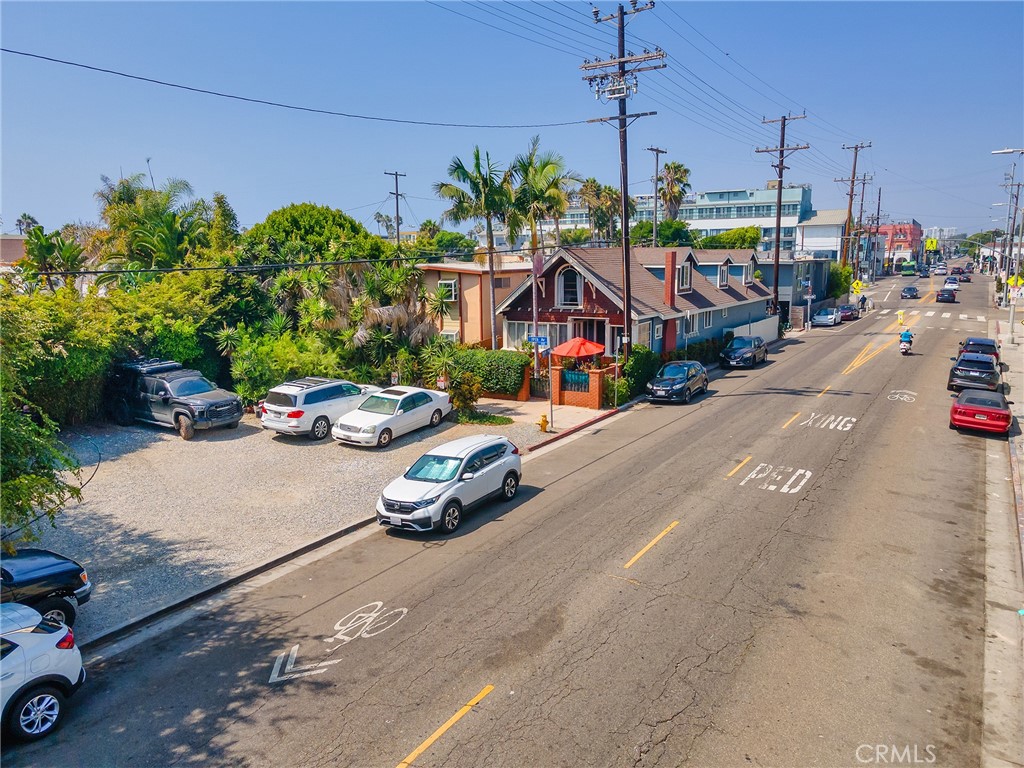 42 19th Avenue Property Photo 17