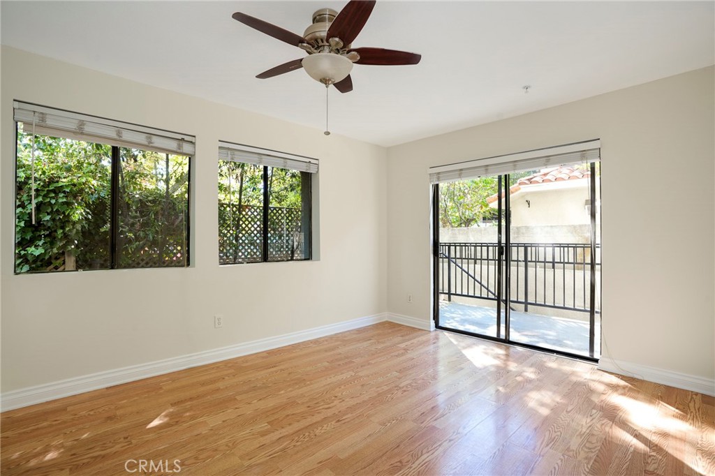422 Hawthorne Street 3 Property Photo 16