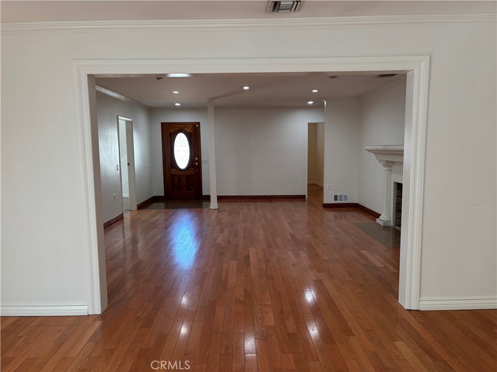 11246 Lull Street Property Photo 10