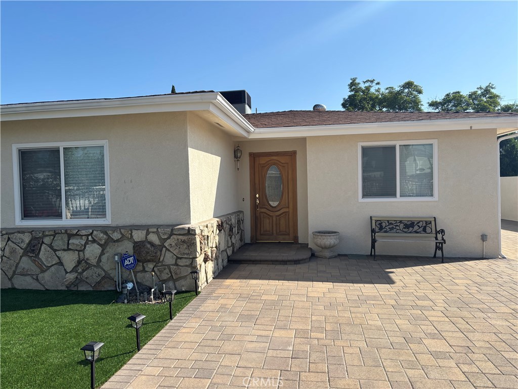 11246 Lull Street Property Photo 20