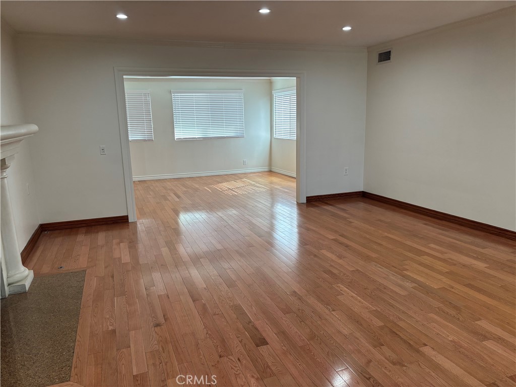 11246 Lull Street Property Photo 23