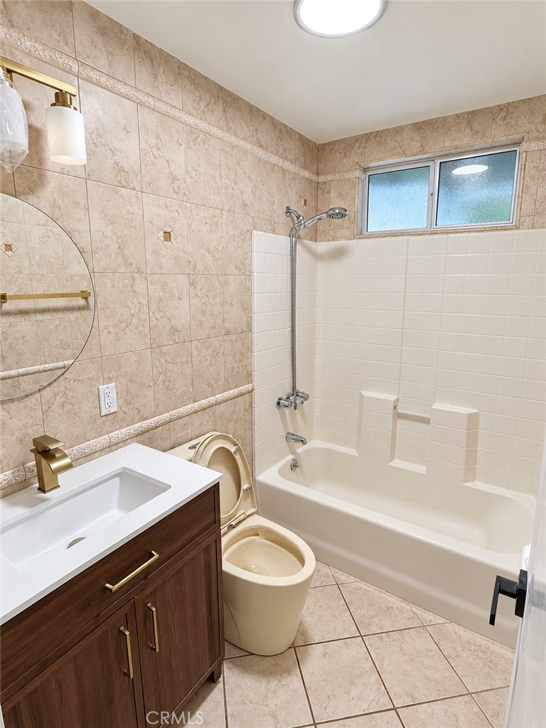 7881 Claybeck Avenue Property Photo 17