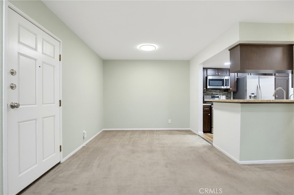 460 Oak Street 215 Property Photo 7