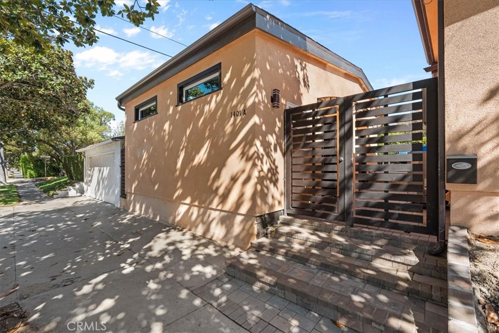 1401 Graynold Ave. A Property Photo 1